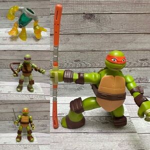Teenage Mutant Turtles Ninja Action Figure Set - Green and Orange